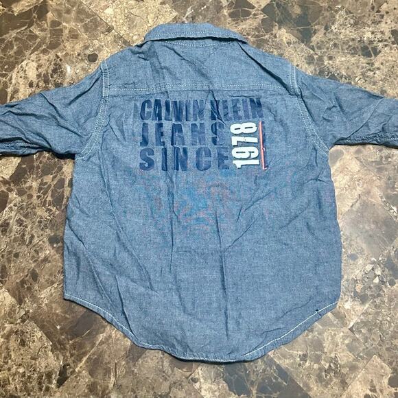 Calvin Klein 18M Shirt - Picture 2 of 3